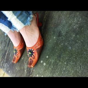 John Fashion size 9 beaded slip on mules